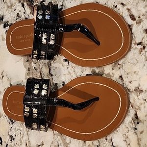 EUC Kate Spade ♠️ Size 6 black thong sandals